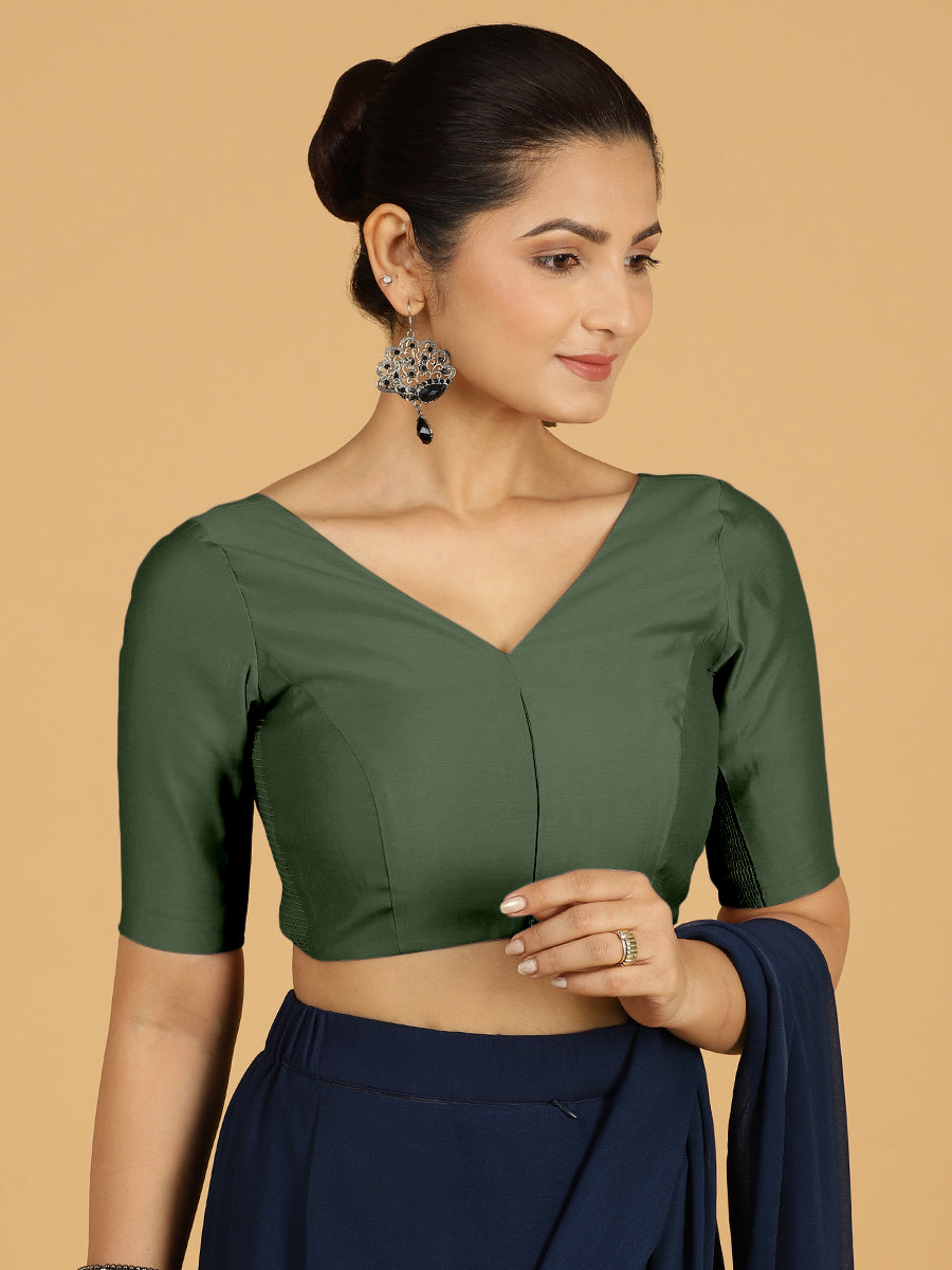 Vedika x Rozaana Saree Blouse, in Green Viscose, featuring elbow sleeves and v-neckline, made for daily & work (view 6).