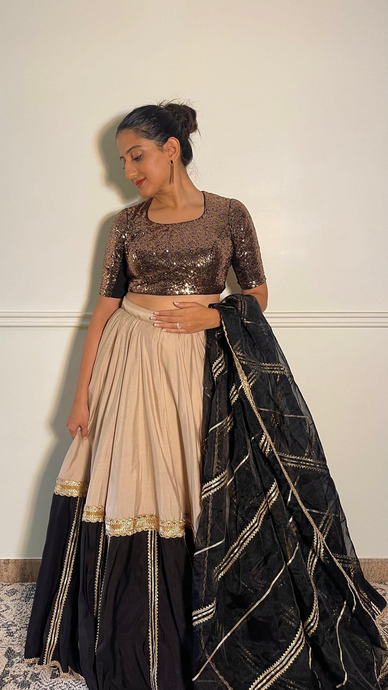 Yara x Tyohaar | Elbow Sleeves Gold Black Sequined Shimmer Saree Blouse with Pot Neck-Binks