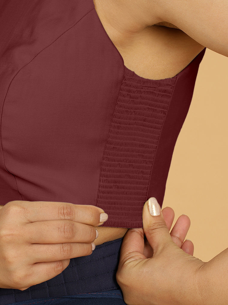 Zubeida x Rozaana Saree Blouse, in Maroon Viscose, featuring sleeveless and halter neckline, made for daily & work (view 3).
