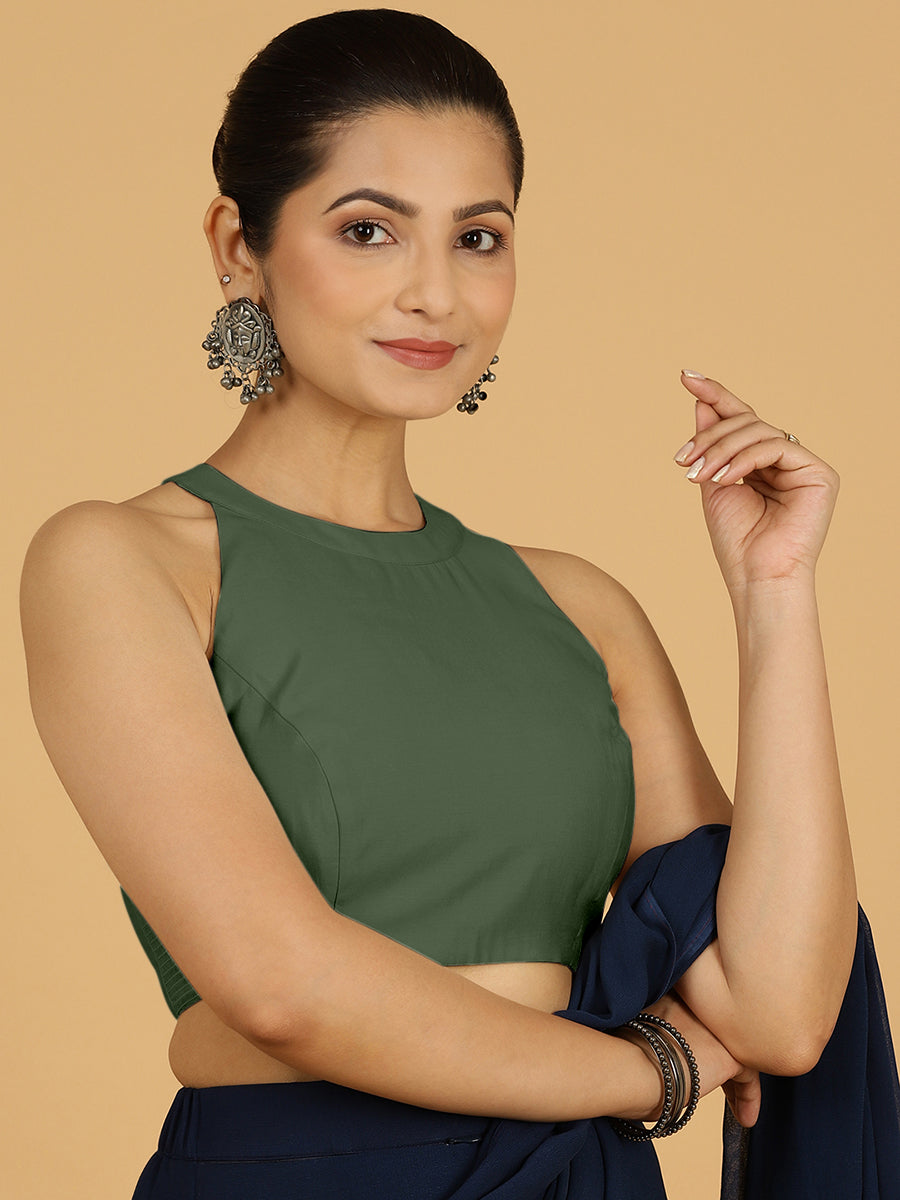 Zubeida x Rozaana Saree Blouse, in Green Viscose, featuring sleeveless and halter neckline, made for daily & work (view 8).