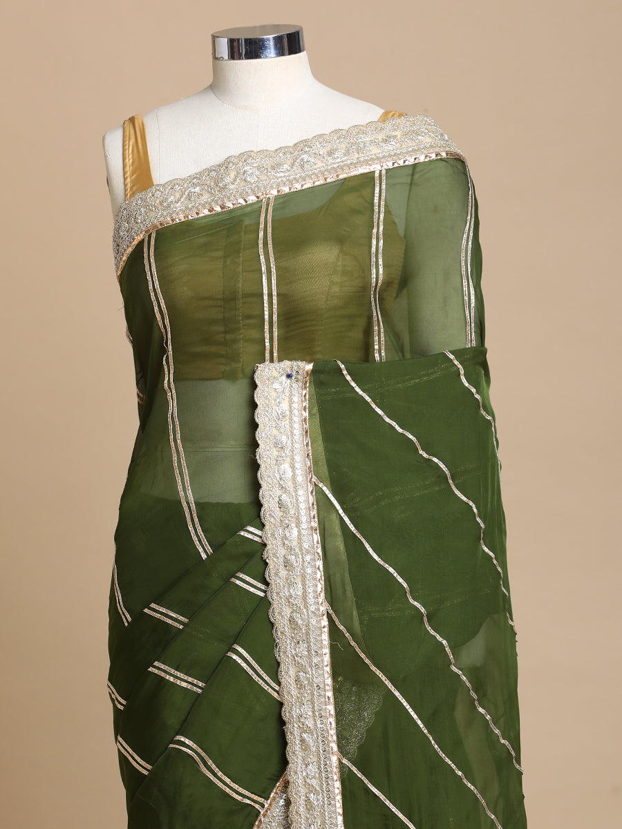 Kalindi x Tyohaar Saree, in Green Viscose Organza, made for party & festive (view 4).