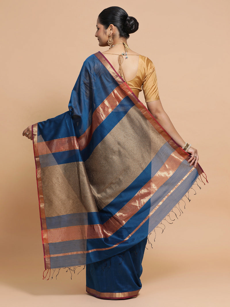 Maheshwari Handloom Pure Silk Cotton Peacock Blue Saree with Kosa pallu-Binks