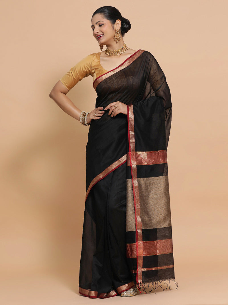 Maheshwari Black Saree with Kosa pallu-Binks
