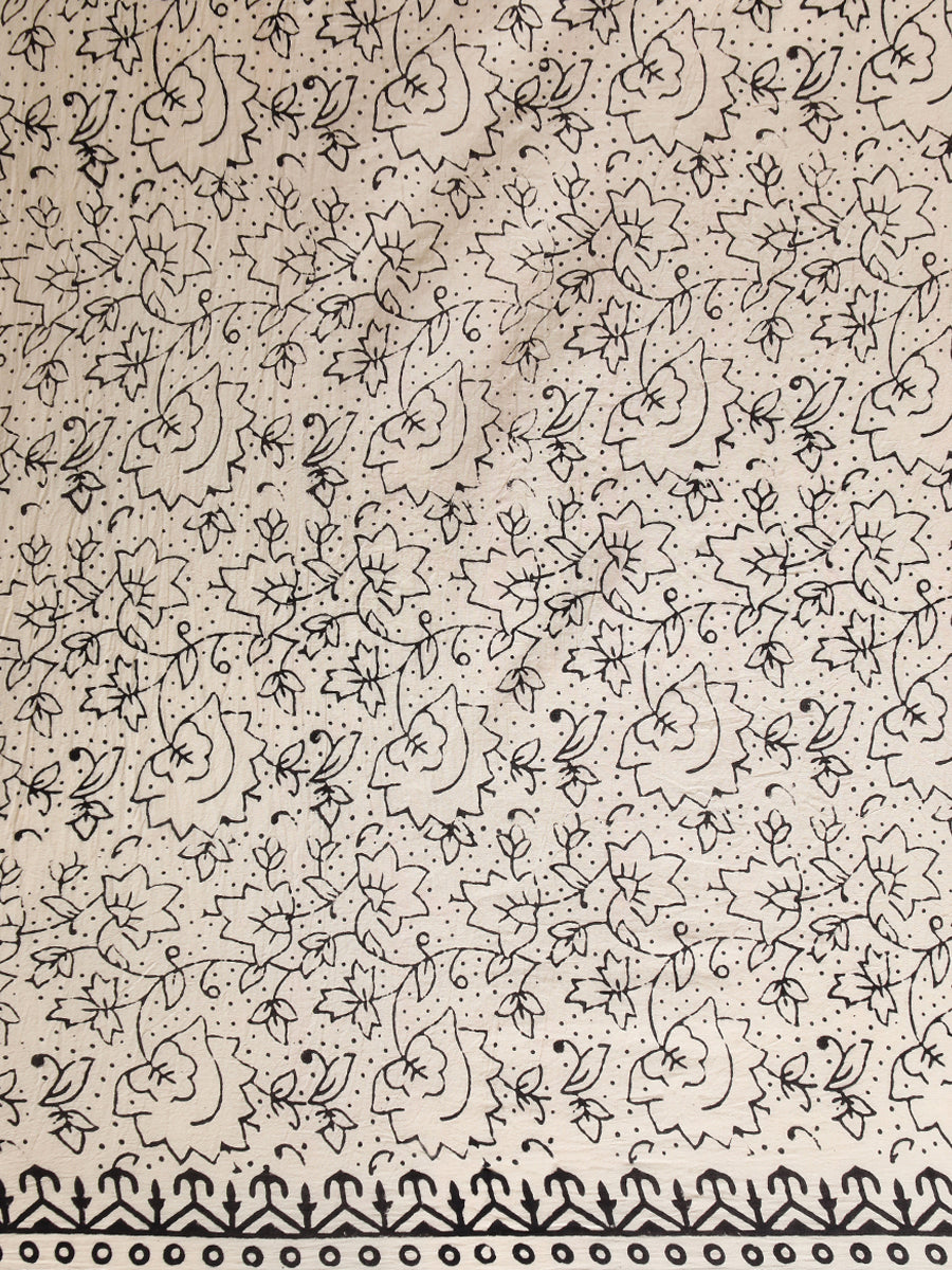 Black Floral Motif Handblock Printed Mulmul Saree, in Black 100% Cotton, made for daily & work (view 5).