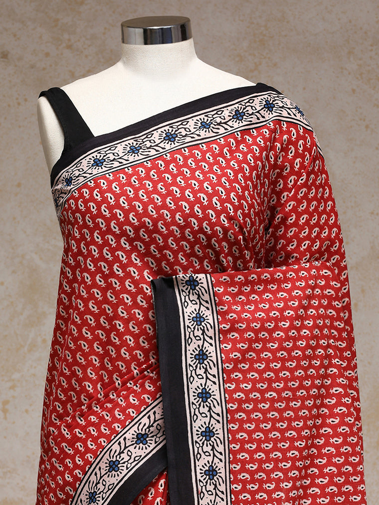 Clay Red Handblock Printed Mango Motif Mulmul Saree, in Red 100% Cotton, made for daily & work (view 3).