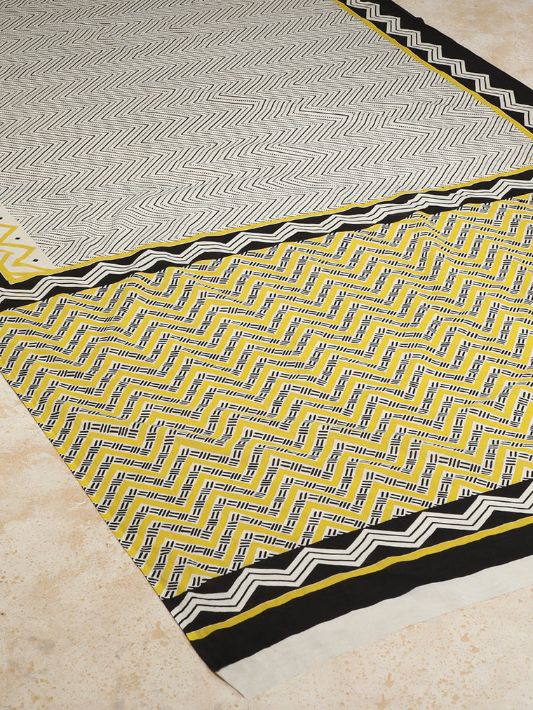 White Handblock Printed Chevron Zigzag Geometric Mulmul Saree, in White 100% Cotton, made for daily & work (view 2).