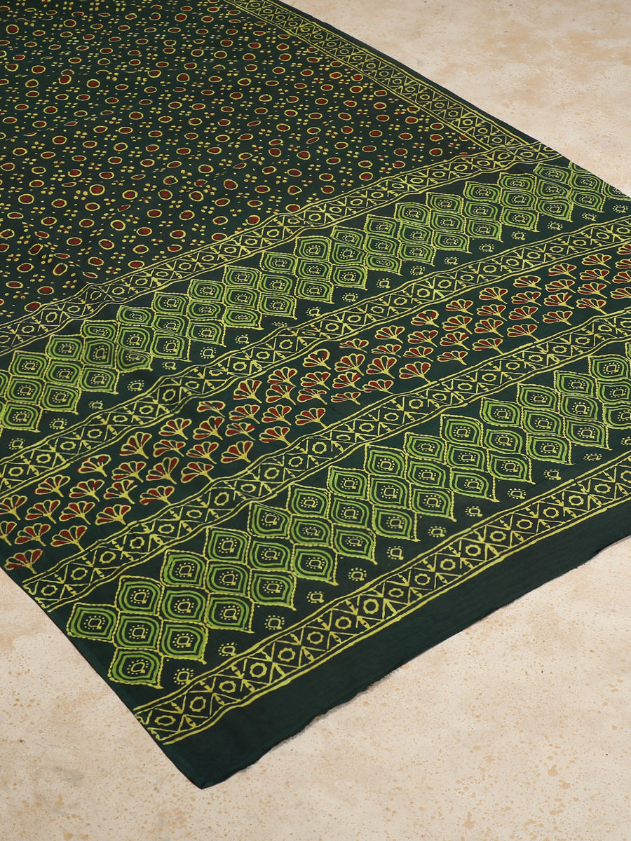 Olive Green Handblock Printed Bandhani Style Mulmul Saree, in Green 100% Cotton, made for daily & work (view 2).