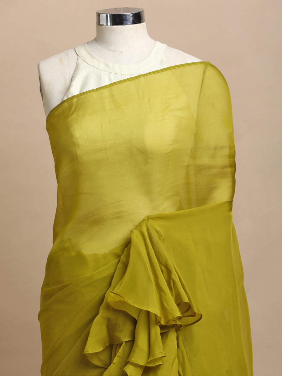 Tamira x Tyohaar Saree, in Green Viscose Organza, made for party & festive (view 5).
