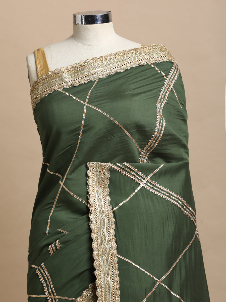 Vrishti x Tyohaar Saree, in Green 80% Viscose 20% Polyester, made for party & festive (view 4).