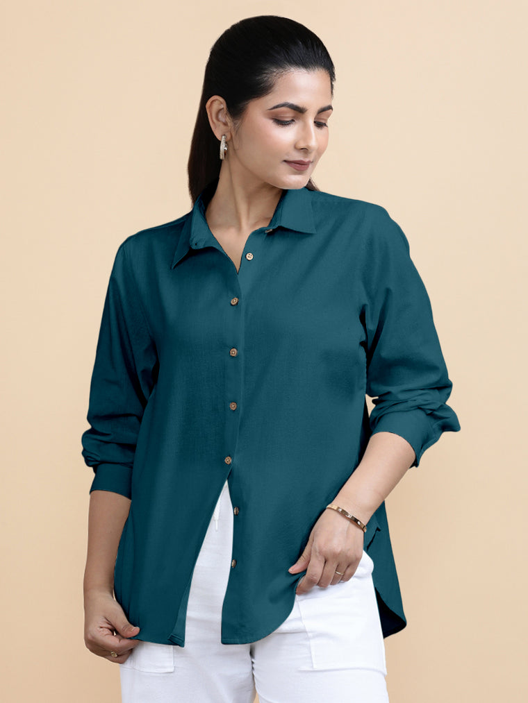 Cecilia x Soma Shirt, in Blue 70% Cotton 30% Linen, featuring full sleeves and regular collar neckline (view 3).
