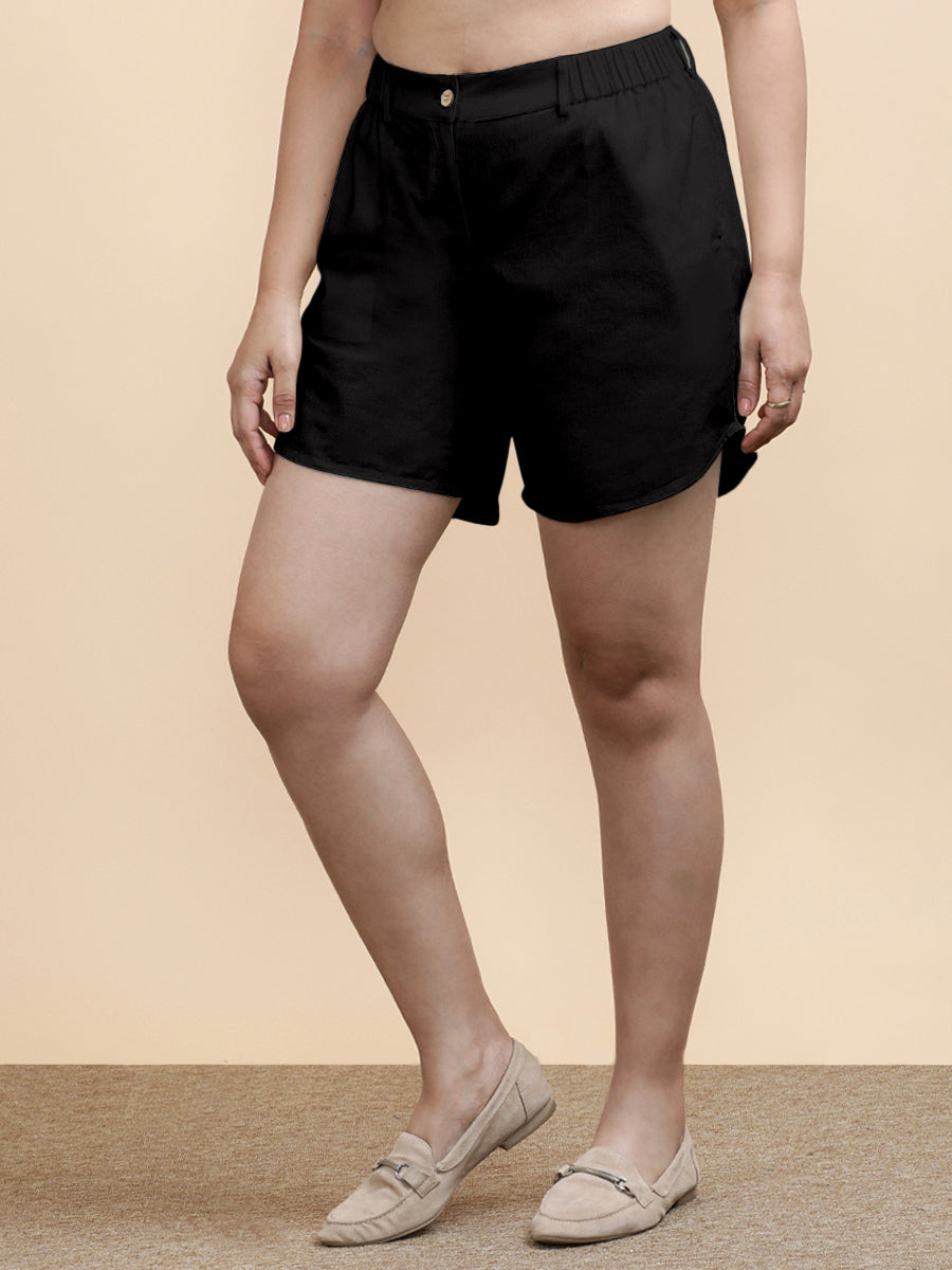 Daphne x Soma Shorts, in Black 70% Cotton 30% Linen, made for daily & work (view 4).