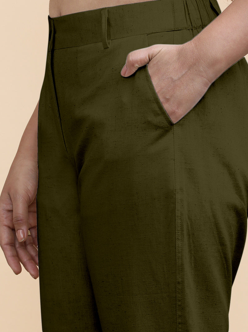 Laura x Soma | Women's Regular Fit Trouser in Deep Olive Green Linen-Binks