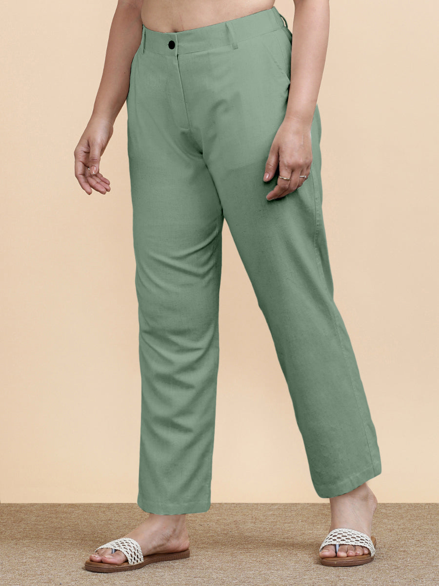 Laura x Soma Trouser, in Green 70% Cotton 30% Linen, made for daily & work (view 5).