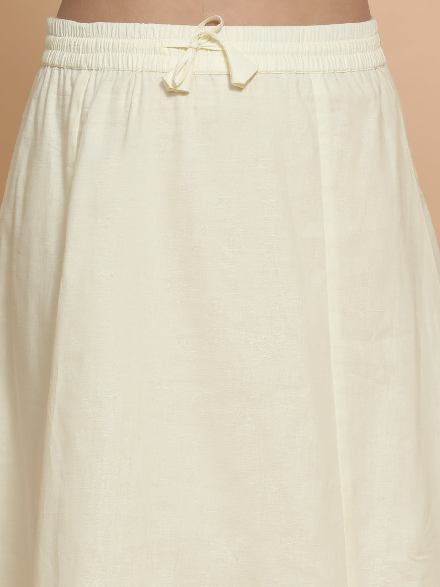 Petticoat/Underskirt for Sarees in Chalk White Linen, in White 70% Cotton 30% Linen, made for daily & work (view 3).
