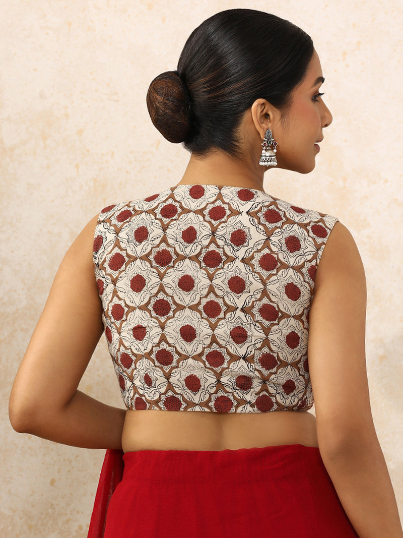 Dia x Rozaana Saree Blouse, in Cream 100% Cotton - Block Printed, featuring sleeveless and jewel neckline (view 2).