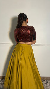 Tarana x Tyohaar | Elbow Sleeves Red Sequined Shimmer Saree Blouse with V-Neck