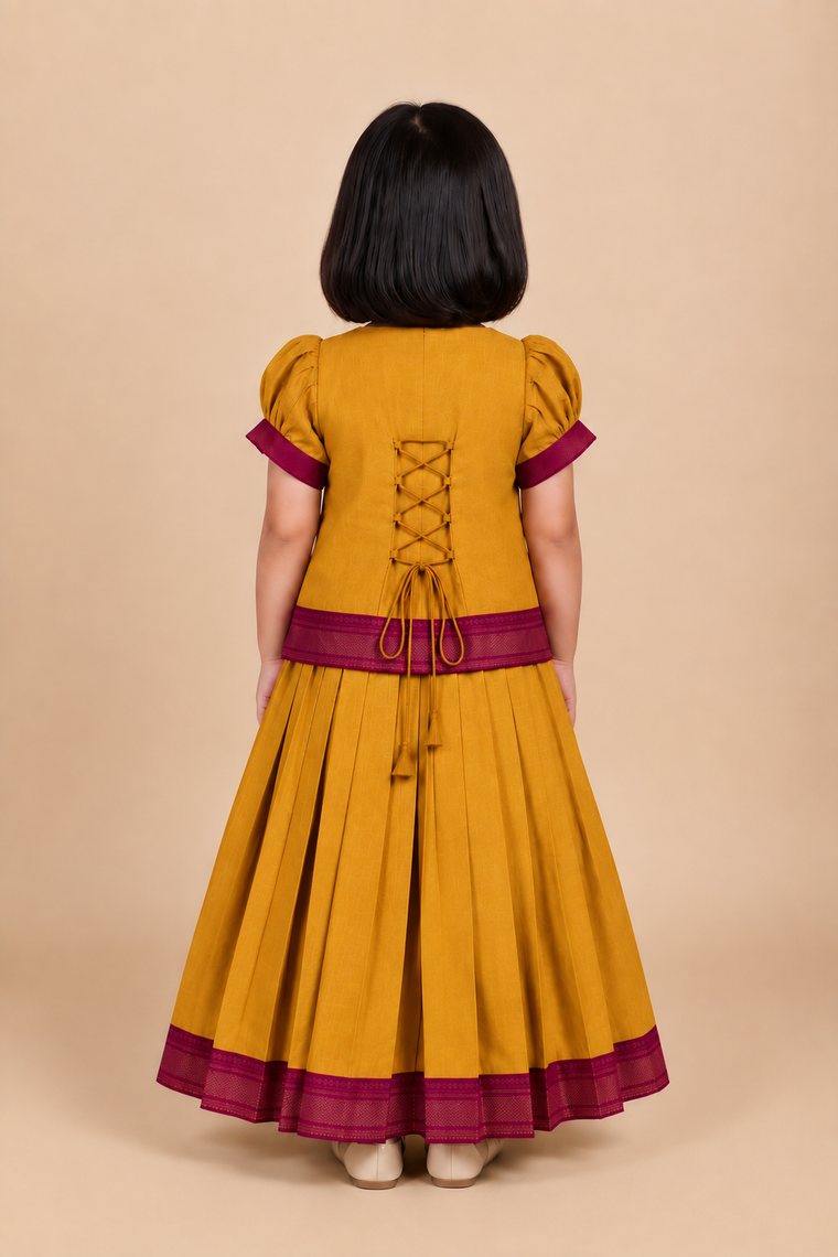 Kani x Tyohaar | Yellow Mangalgiri Cotton Pattu Pavadai