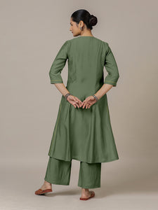 Mahek x Rozaana | A Line Kurta in Hunter Green with Thread Work | Coords or Only Kurta