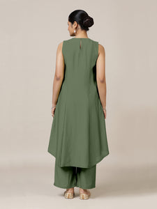 Mirha x Rozaana | A Line Kurta in Hunter Green with Thread Work | Coords or Only Kurta