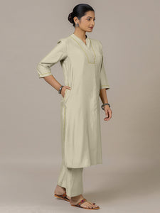 Paakhi x Rozaana | A Line Kurta in Ivory with Thread Work | Coords or Only Kurta