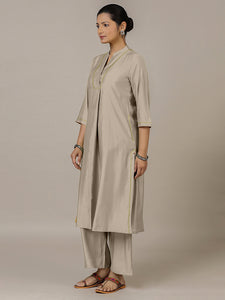 Paakhi x Rozaana | A Line Kurta in Oyster Grey with Thread Work | Coords or Only Kurta