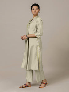 Paakhi x Rozaana | A Line Kurta in Ivory with Thread Work | Coords or Only Kurta