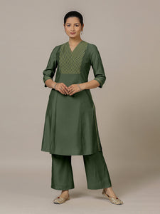 Piya x Rozaana | A Line Kurta in Pine Green with Thread Work | Coords or Only Kurta