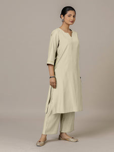 Sadaf x Rozaana | A Line Kurta in Ivory with Thread Work | Coords or Only Kurta