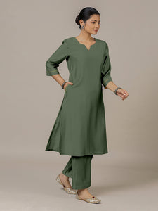 Sadaf x Rozaana | A Line Kurta in Pine Green with Thread Work | Coords or Only Kurta