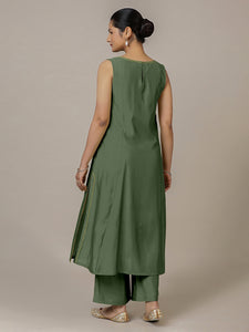 Sarah x Rozaana | A Line Kurta in Hunter Green with Thread Work | Coords or Only Kurta