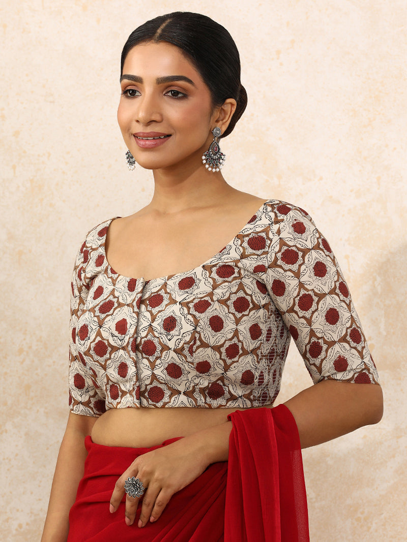 Shruti x Rozaana, Elbow Sleeves Saree Blouse in Red Dahlia Block Print Cotton — Daily & Work — view 15