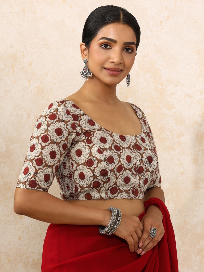 Shruti x Rozaana, Elbow Sleeves Saree Blouse in Red Dahlia Block Print Cotton — Daily & Work — view 9