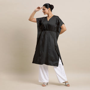  Siya x Rozaana | Kaftan Kurta in Raven Black with Thread Work_5