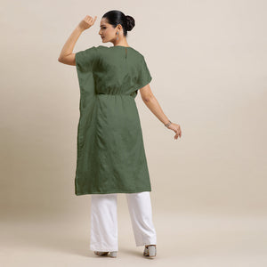  Siya x Rozaana | Kaftan Kurta in Hunter Green with Thread Work_2