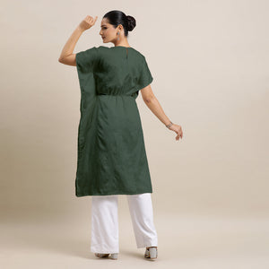  Siya x Rozaana | Kaftan Kurta in Pine Green with Thread Work_2