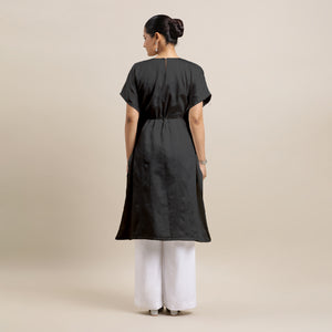  Siya x Rozaana | Kaftan Kurta in Raven Black with Thread Work_2