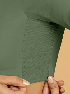Sushma x Rozaana | Regular Sleeves Saree Blouse in Hunter Green