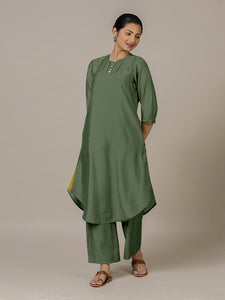 Urvi x Rozaana | A Line Kurta in Hunter Green with Thread Work | Coords or Only Kurta