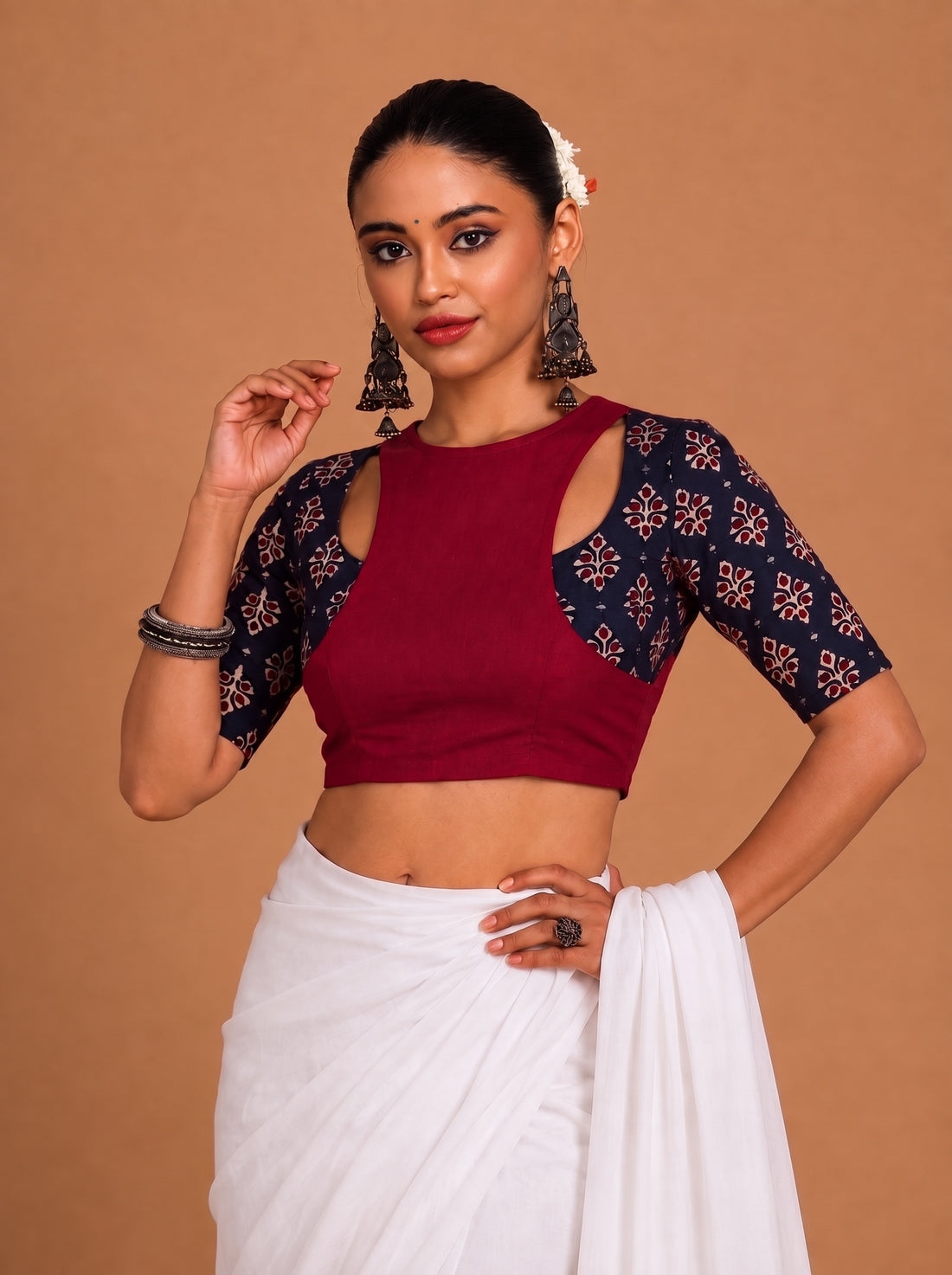 Yamini | Elbow Sleeve Blue Floral Butta cotton SculptFit™ Saree Blouse