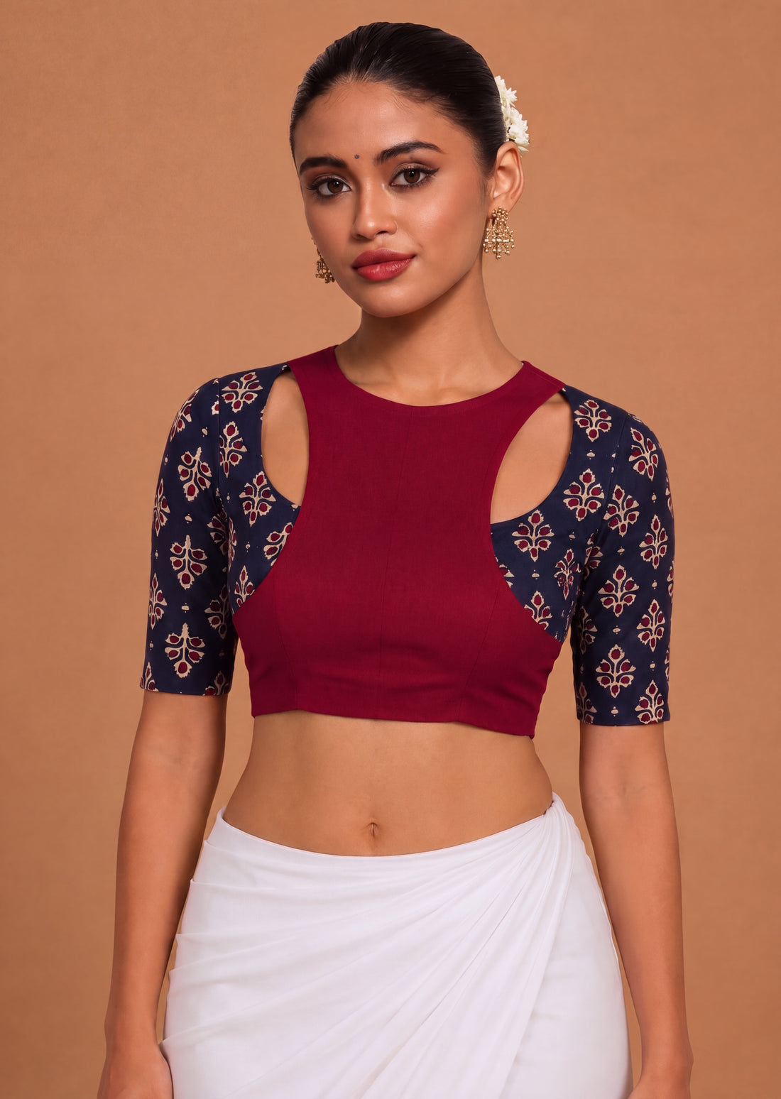 Yamini | Elbow Sleeve Blue Floral Butta cotton SculptFit™ Saree Blouse