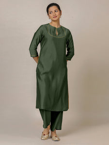 Zoya x Rozaana | A Line Kurta in Pine Green with Thread Work | Coords or Only Kurta