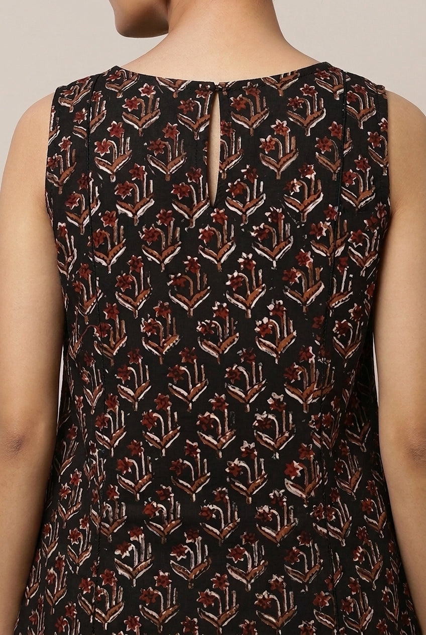 Prerna Sleeveless Midnight Lily Handblock Print Cotton BreezeFit™ Kurta