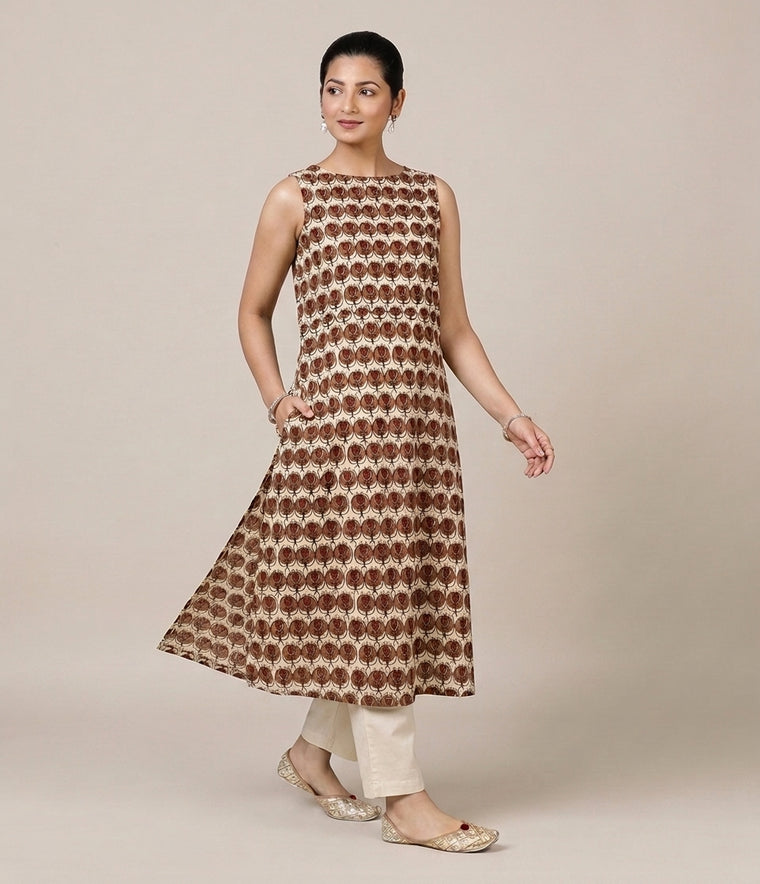 Prerna Sleeveless Cream Floral Handblock Print Cotton BreezeFit™ Kurta