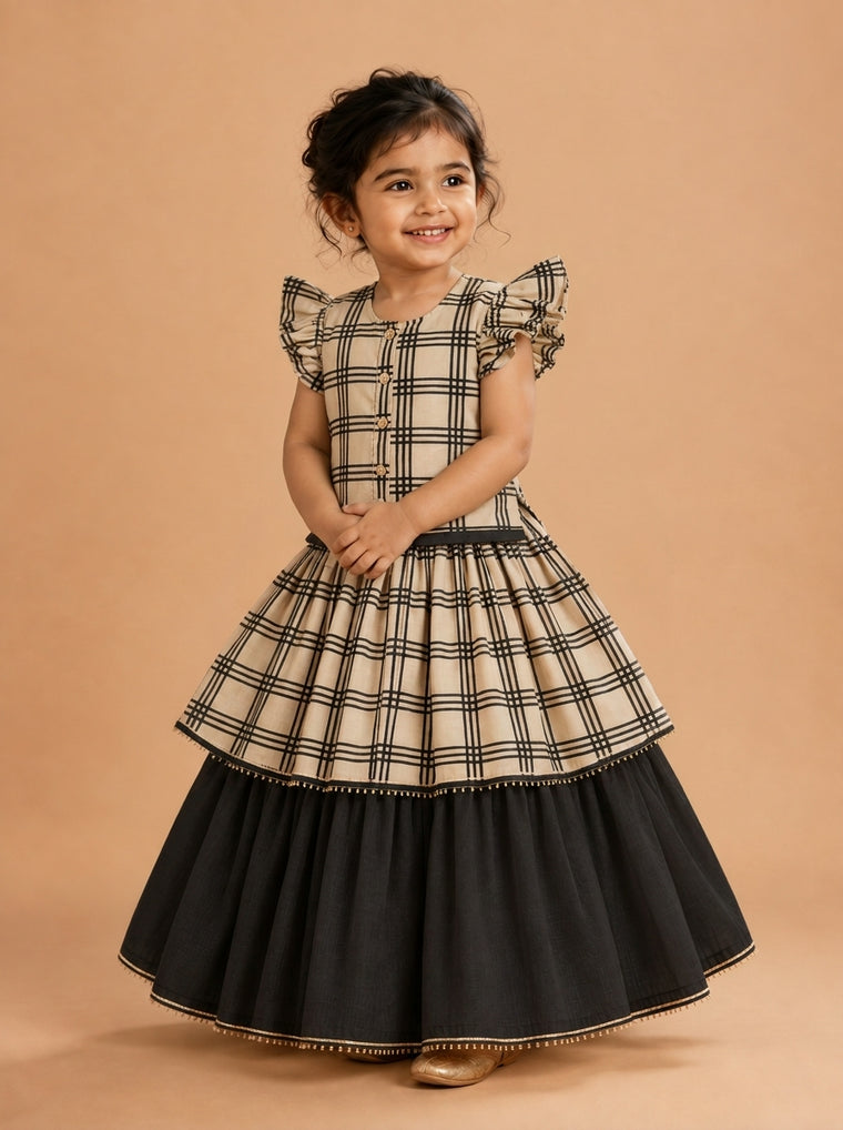 Rimli x Tyohaar | Tiered Lehenga Set in Cream Windowpane Check Block Print Cotton