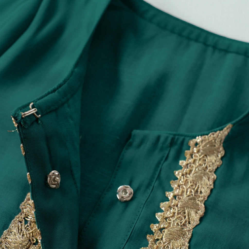 Afiya x Tyohaar | Peacock Green Solid Viscose Straight Kurta & Pant Set