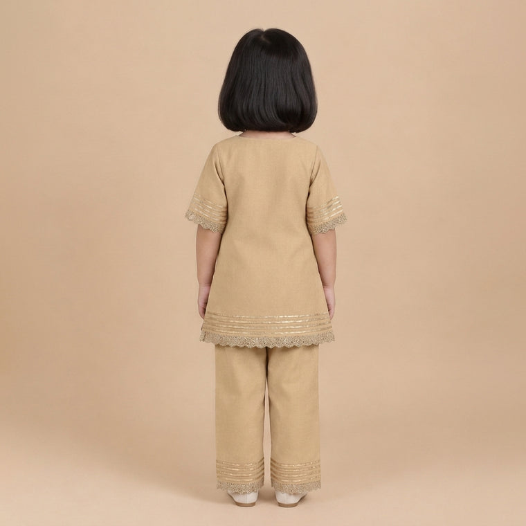 Afiya x Tyohaar | Oyster Grey Solid Viscose Straight Kurta & Pant Set