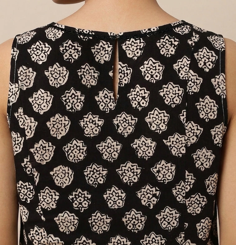 Prerna Sleeveless Black Floral Handblock Print Cotton BreezeFit™ Kurta