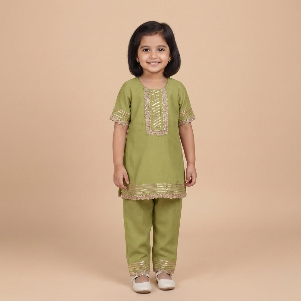 Afiya x Tyohaar | Pista Green Solid Viscose Straight Kurta & Pant Set