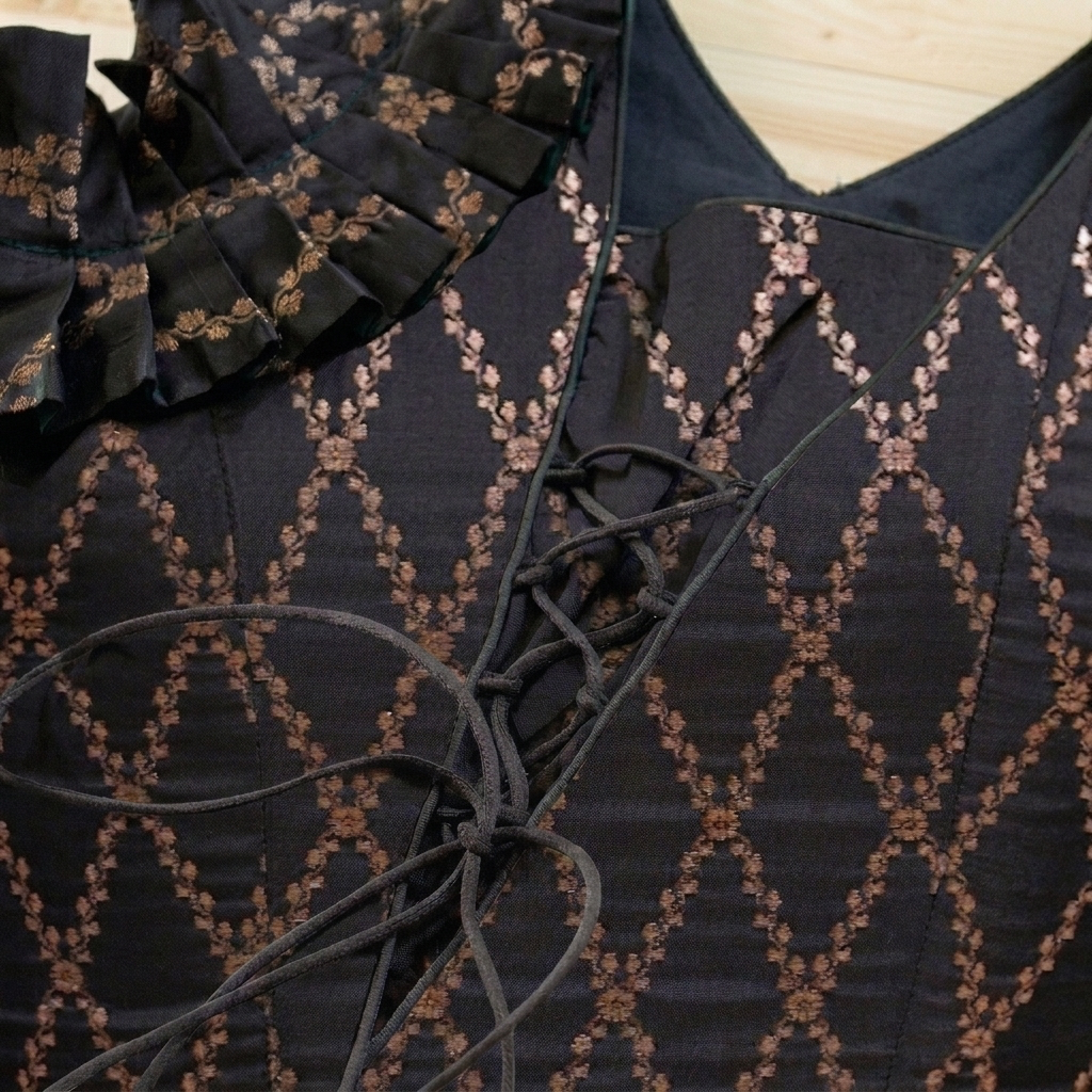 Pari x Tyohaar | Cosmic Black Vine Mesh Brocade Ruffle Sleeve Pattu Pavadai