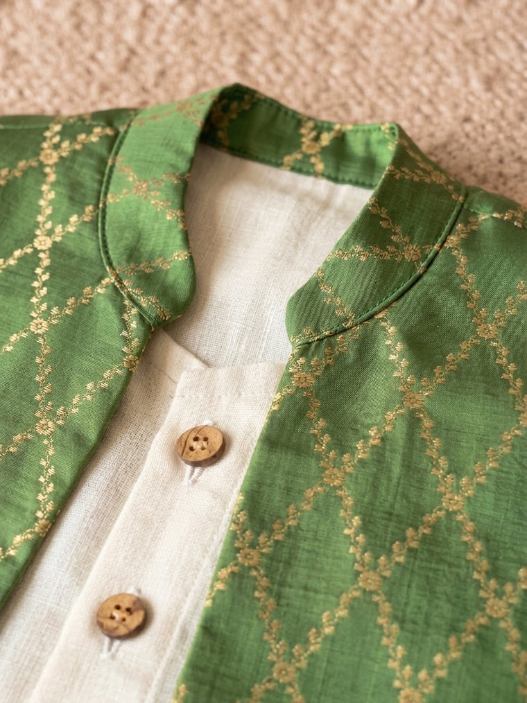 Jas x Tyohaar | White & Olive Linen & Brocade Kurta Pant & Jacket Set
